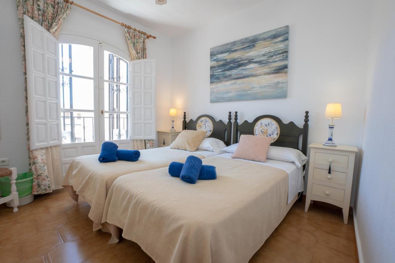 Pinos 2 Apartment Nerja Ngoại thất bức ảnh