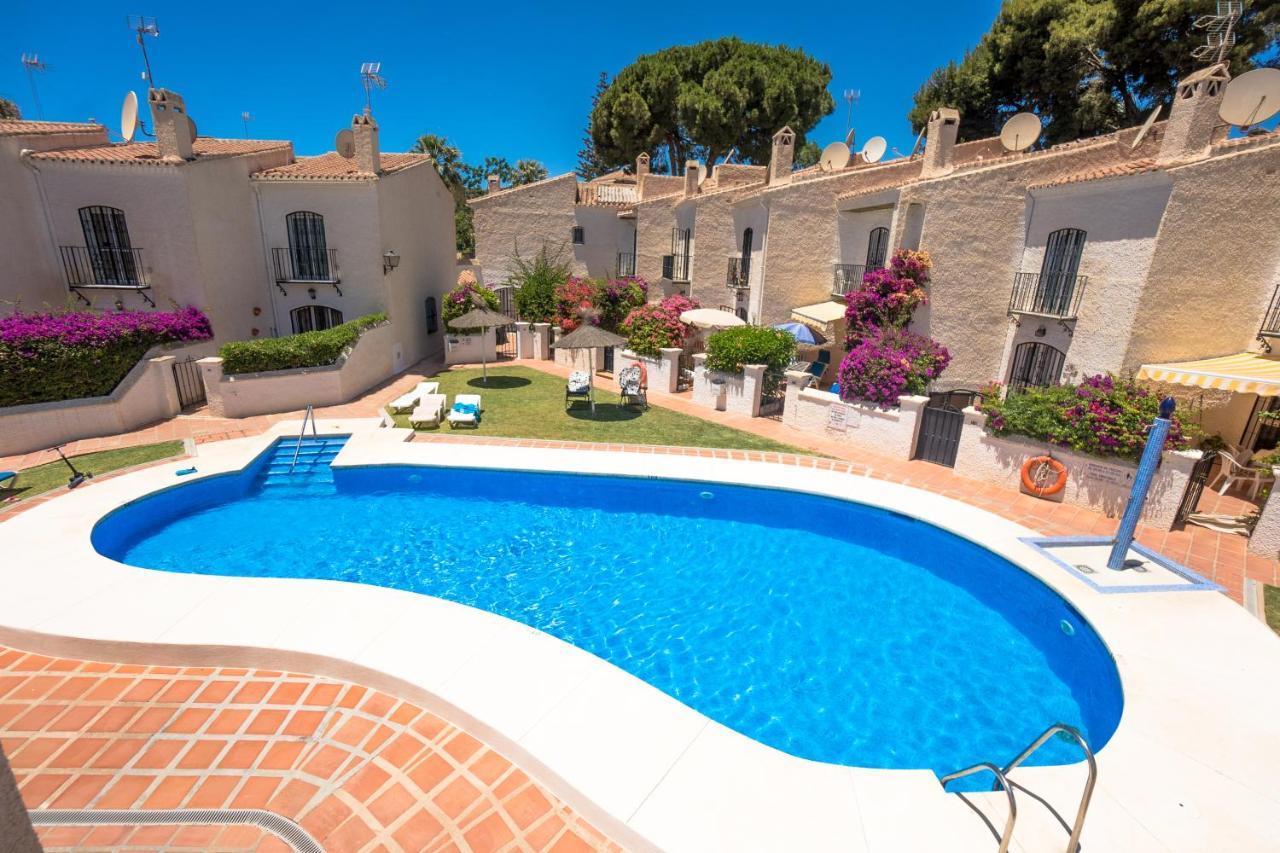 Pinos 2 Apartment Nerja Ngoại thất bức ảnh
