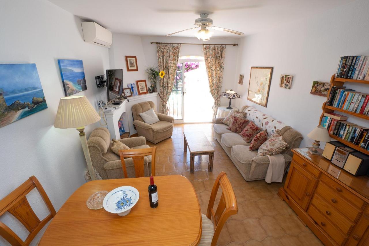 Pinos 2 Apartment Nerja Ngoại thất bức ảnh